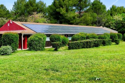 Les avantages de produire sa propre énergie : économies et écologie au quotidien !