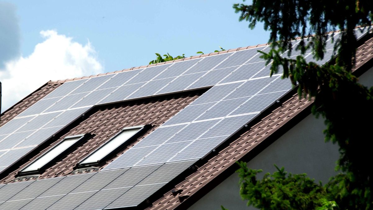 Panneaux solaires pour une maison de 130 m² : dimensionnement, budget et rentabilité à Toulouse